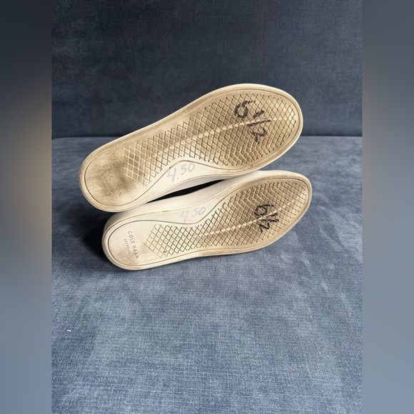 Cole Haan GrandPro Spectator Scalloped Slip On Sneaker Womens SZ 6.5 Black Suede - Picture 7 of 9